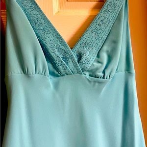 Beautiful blue dress that accentuates all the positives